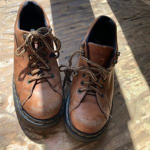 Used Vintage Style Tan Doc Martens